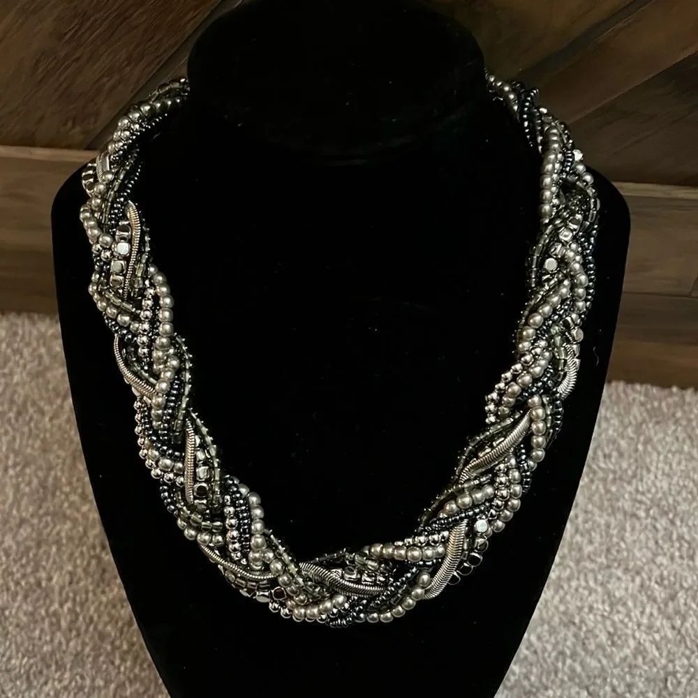 Premier Designs “Interwoven” Necklace